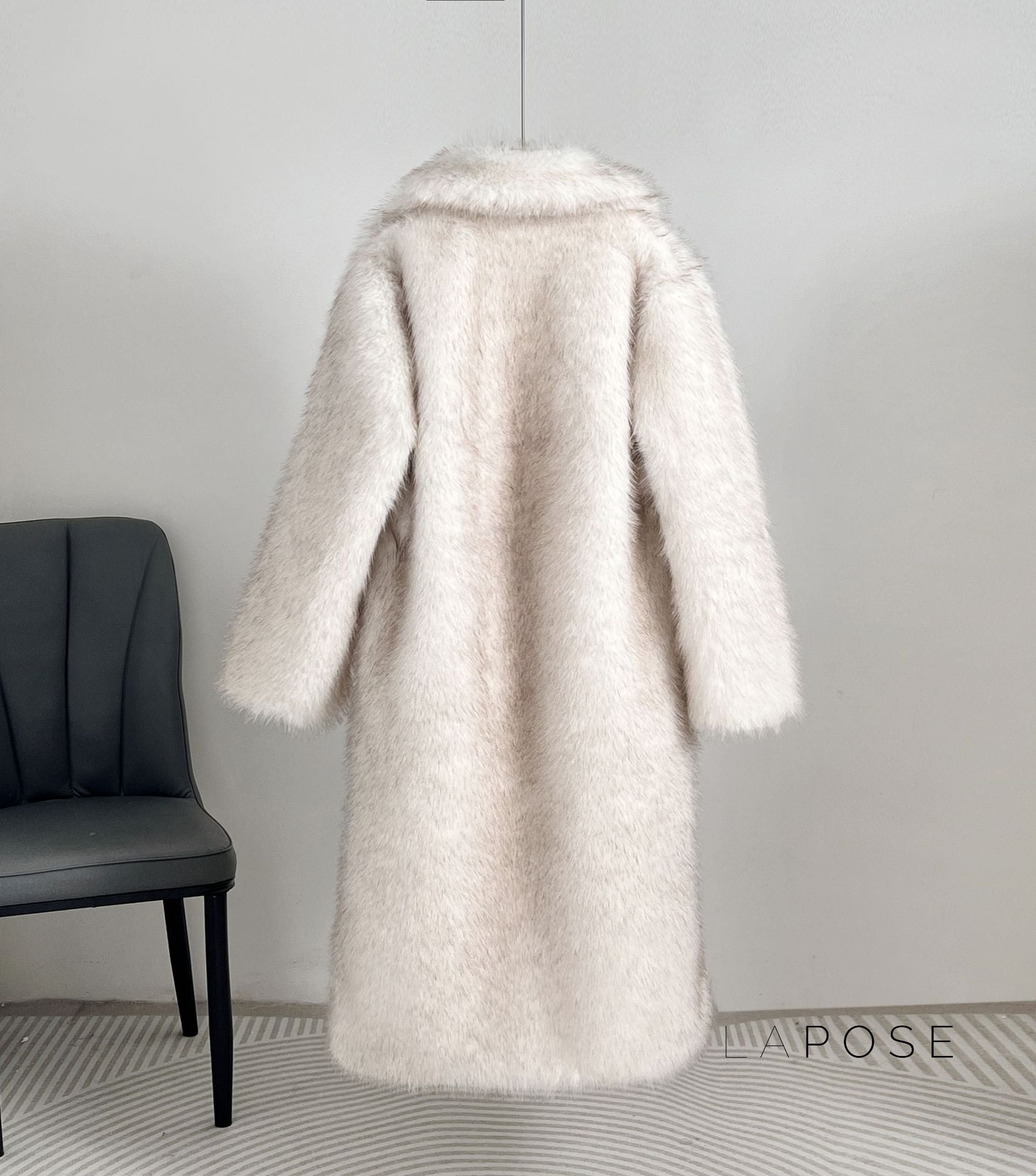 Nana Plush Faux Fur Coat [M1VLNAAJ]