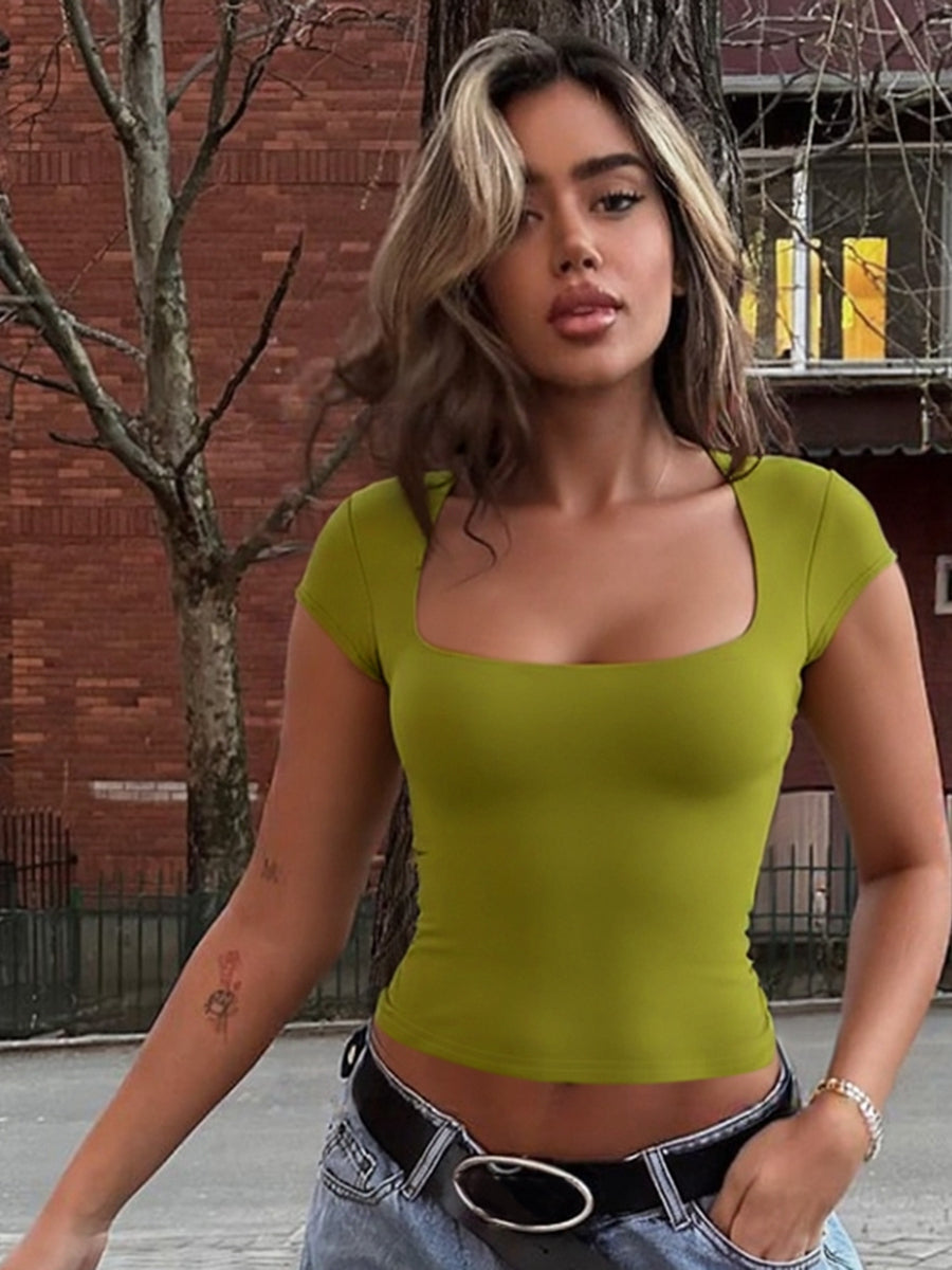 Nasra Flutter Sleeve Crop Top [NQIYTNU1]