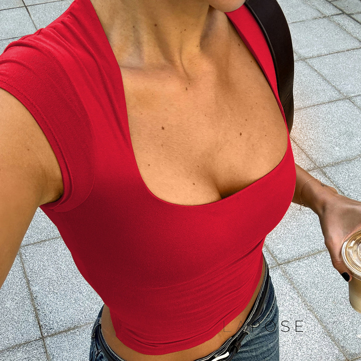 Nasra Flutter Sleeve Crop Top [HRWZZ9QY]