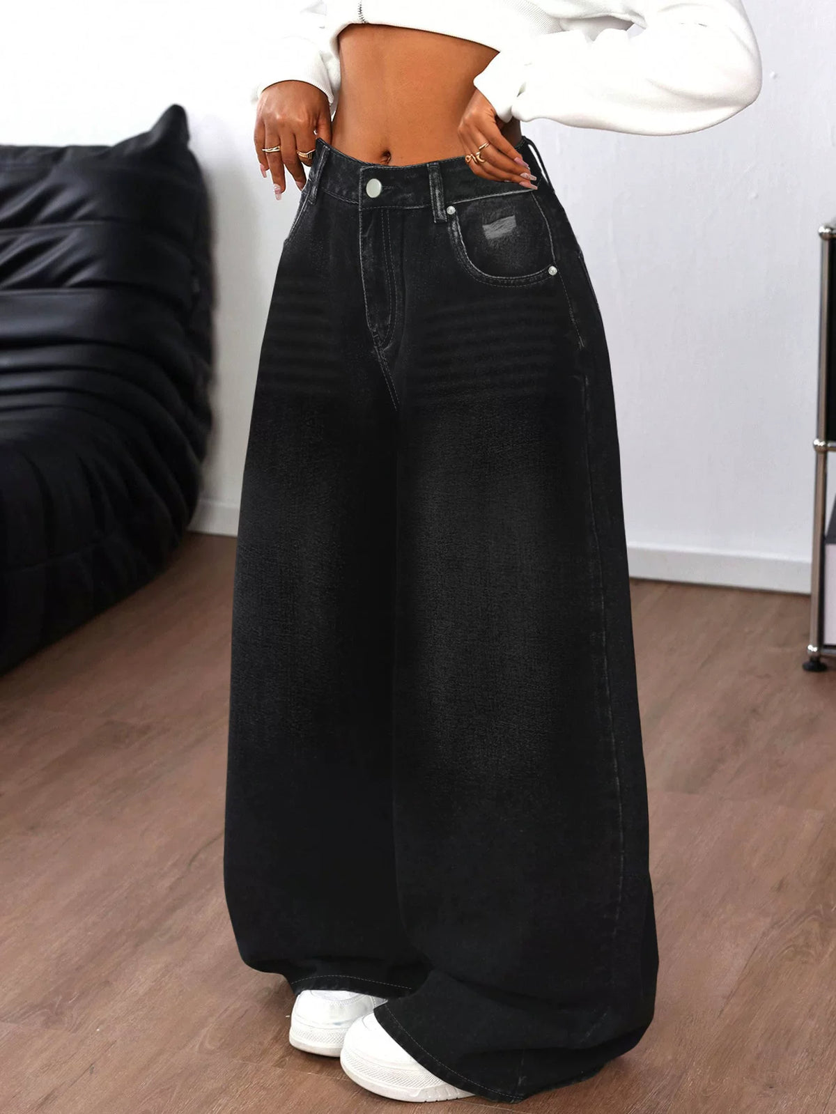 LaPose - Natalia Vintage Wash Wide Leg Jeans