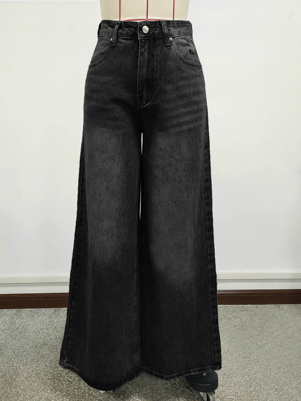 LaPose - Natalia Vintage Wash Wide Leg Jeans