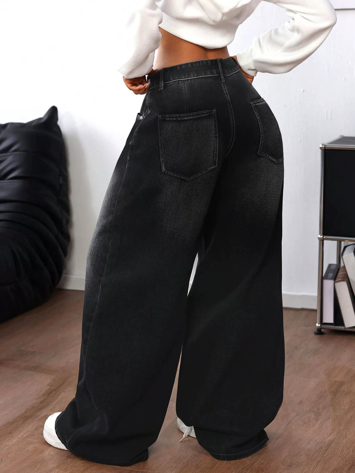 LaPose - Natalia Vintage Wash Wide Leg Jeans