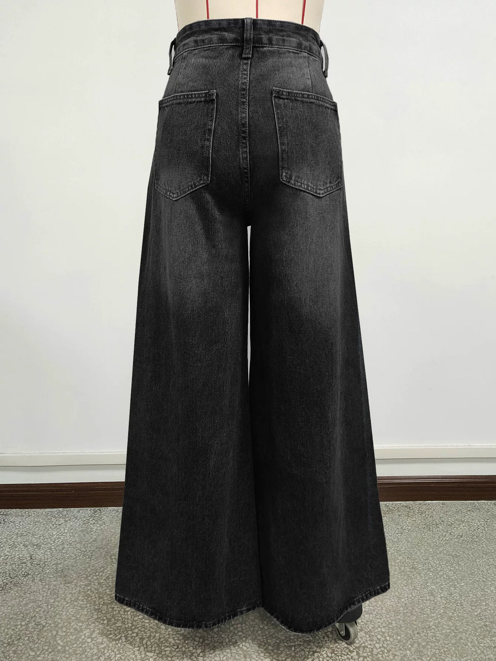 LaPose - Natalia Vintage Wash Wide Leg Jeans
