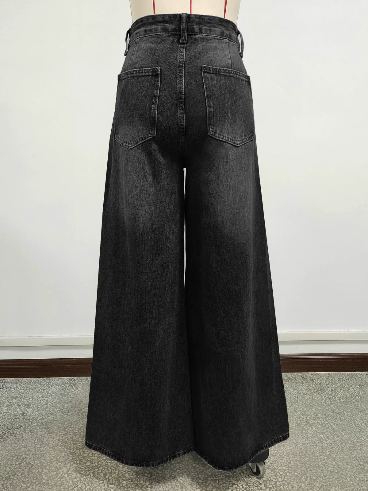 LaPose - Natalia Vintage Wash Wide Leg Jeans