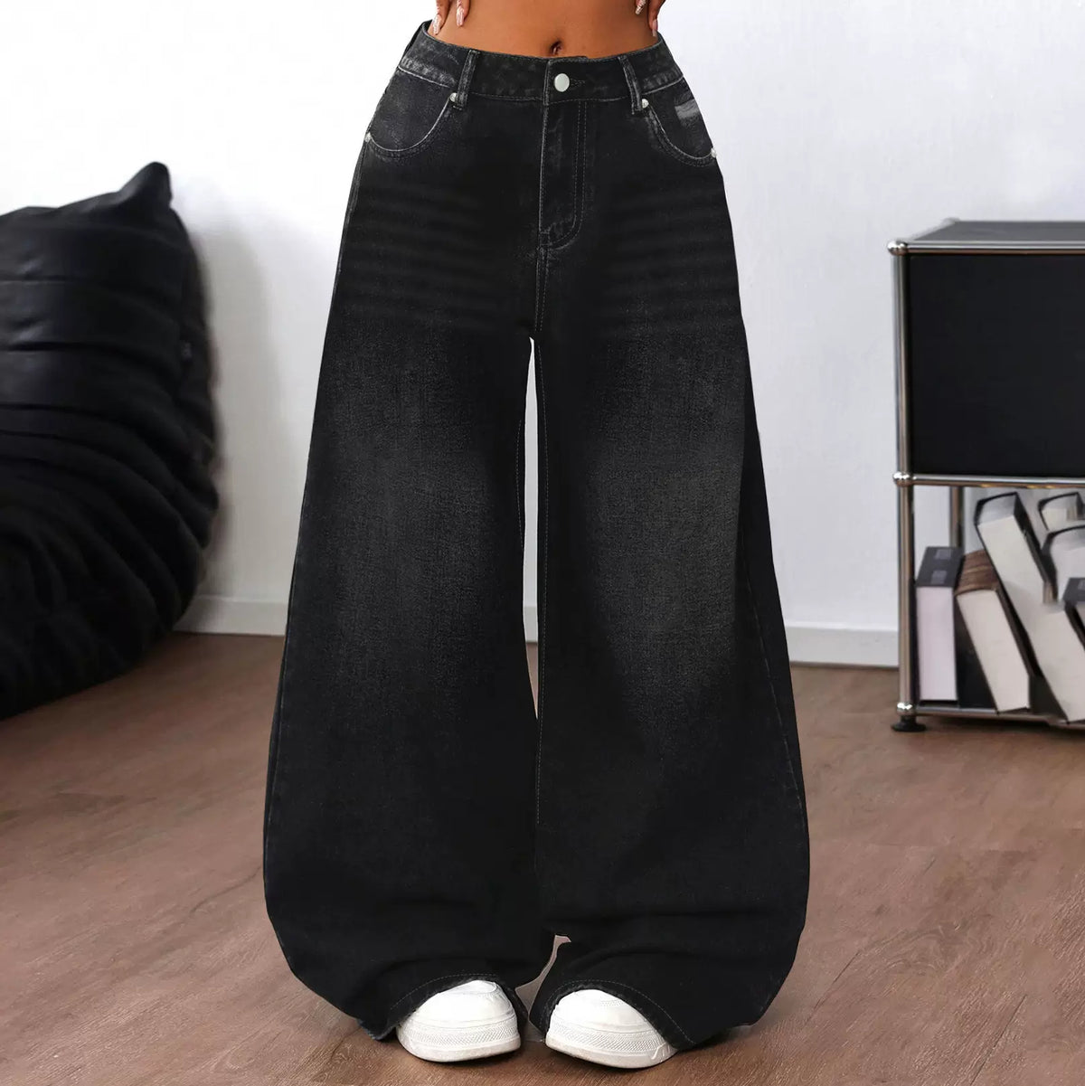 LaPose - Natalia Vintage Wash Wide Leg Jeans - Black Color