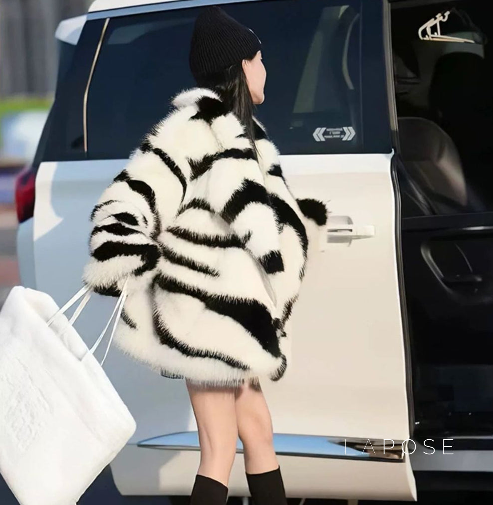 Nihira Zebra Faux Fur Coat [PQ6KQCM9]