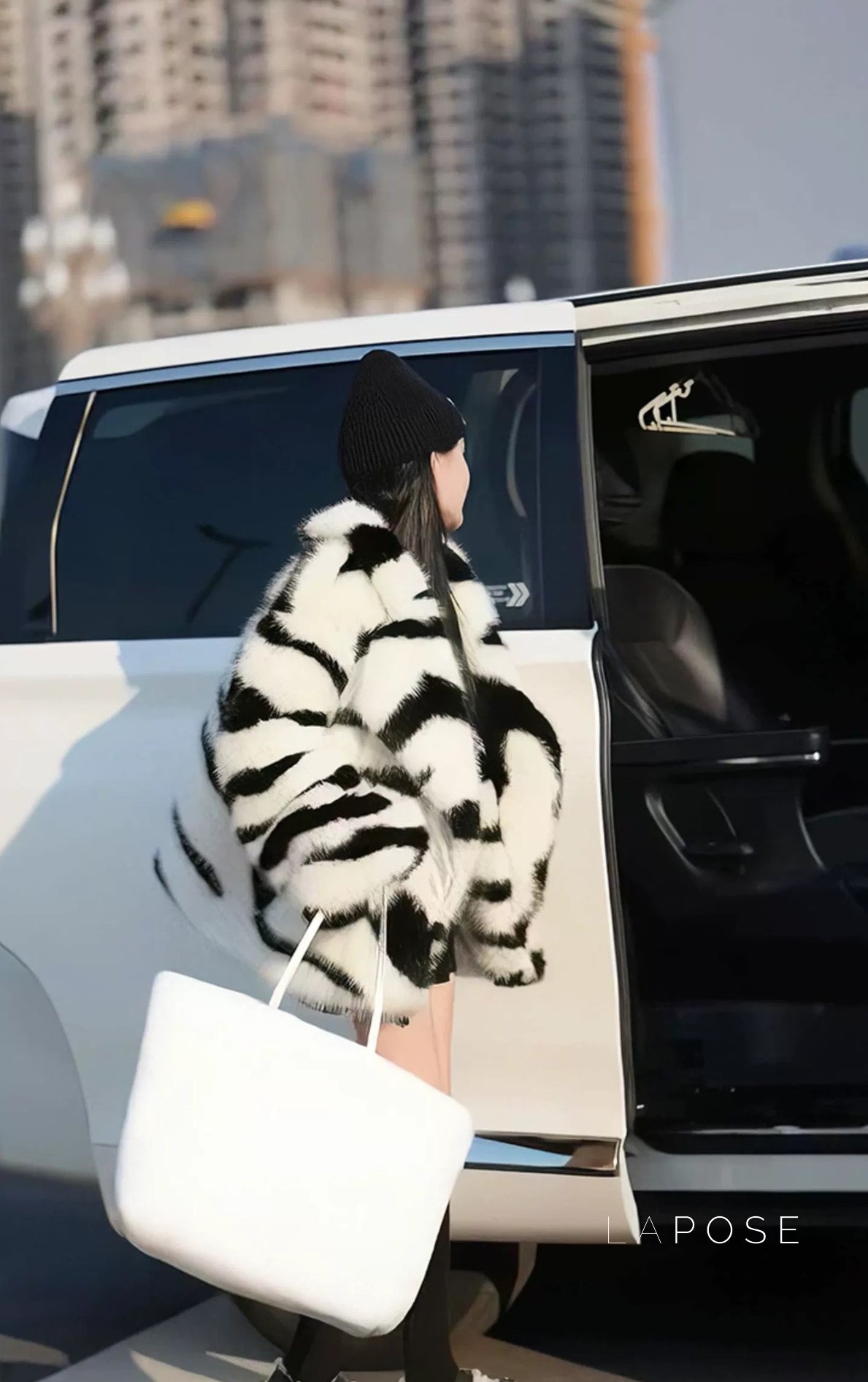 Nihira Zebra Faux Fur Coat [9WQXVDCV]