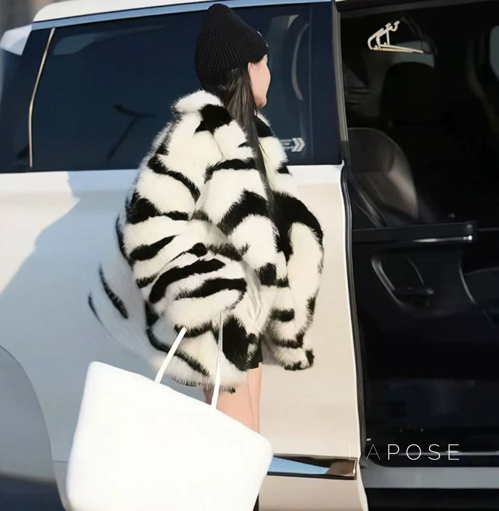Nihira Zebra Faux Fur Coat [93EAG16T]