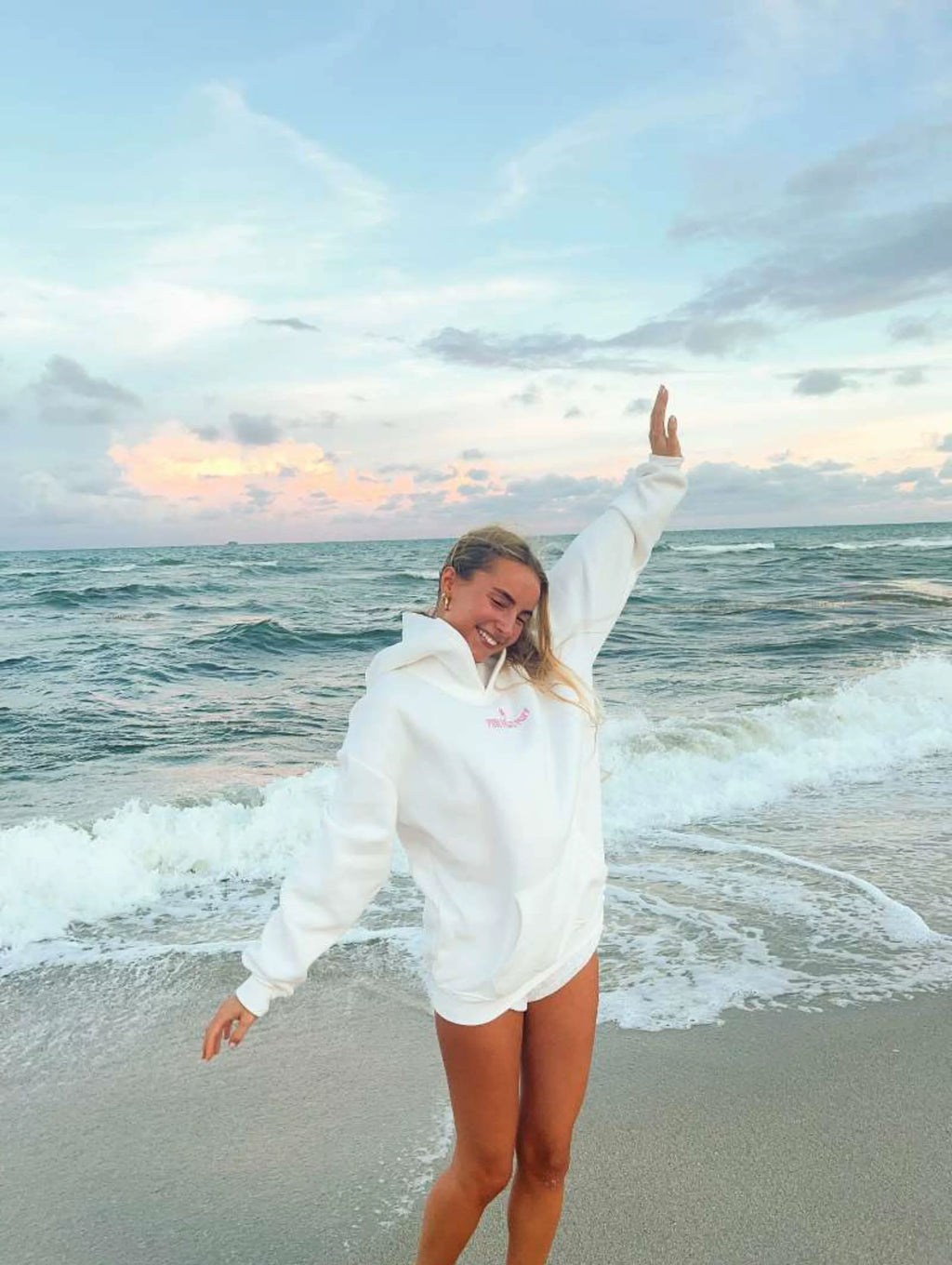 Nur Oversized Palm Graphic Hoodie