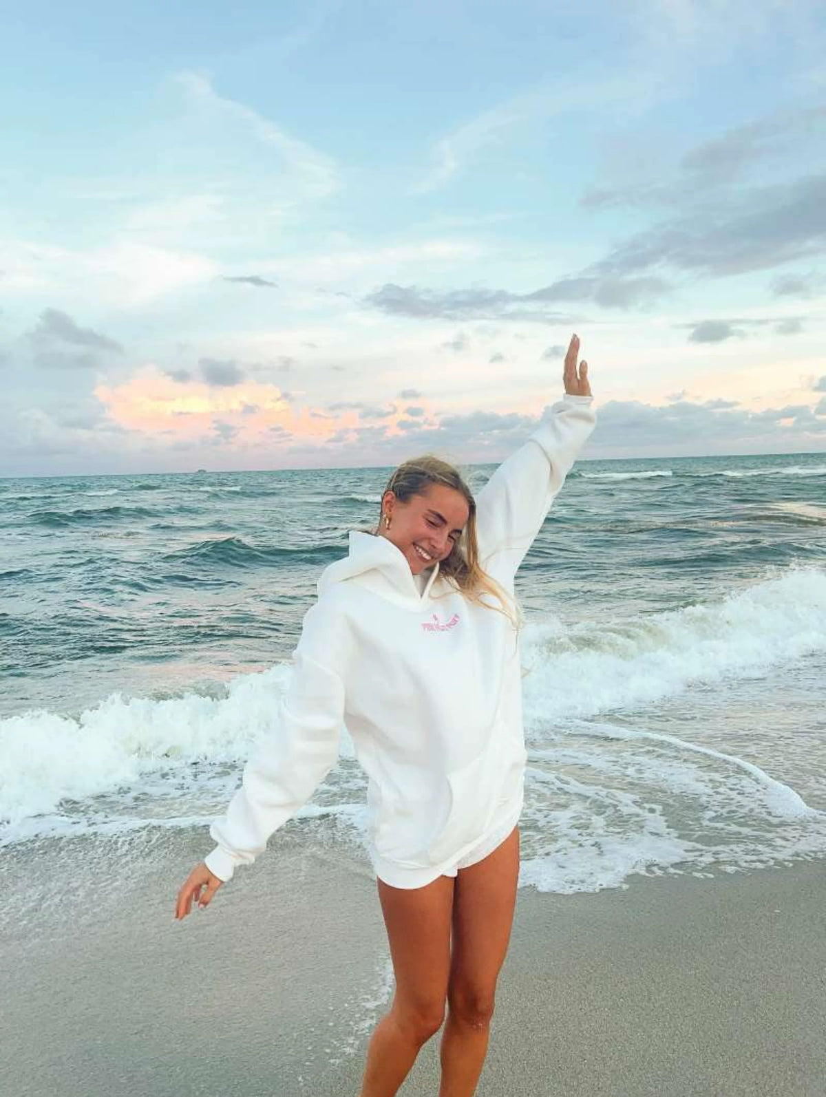 Nur Oversized Palm Graphic Hoodie