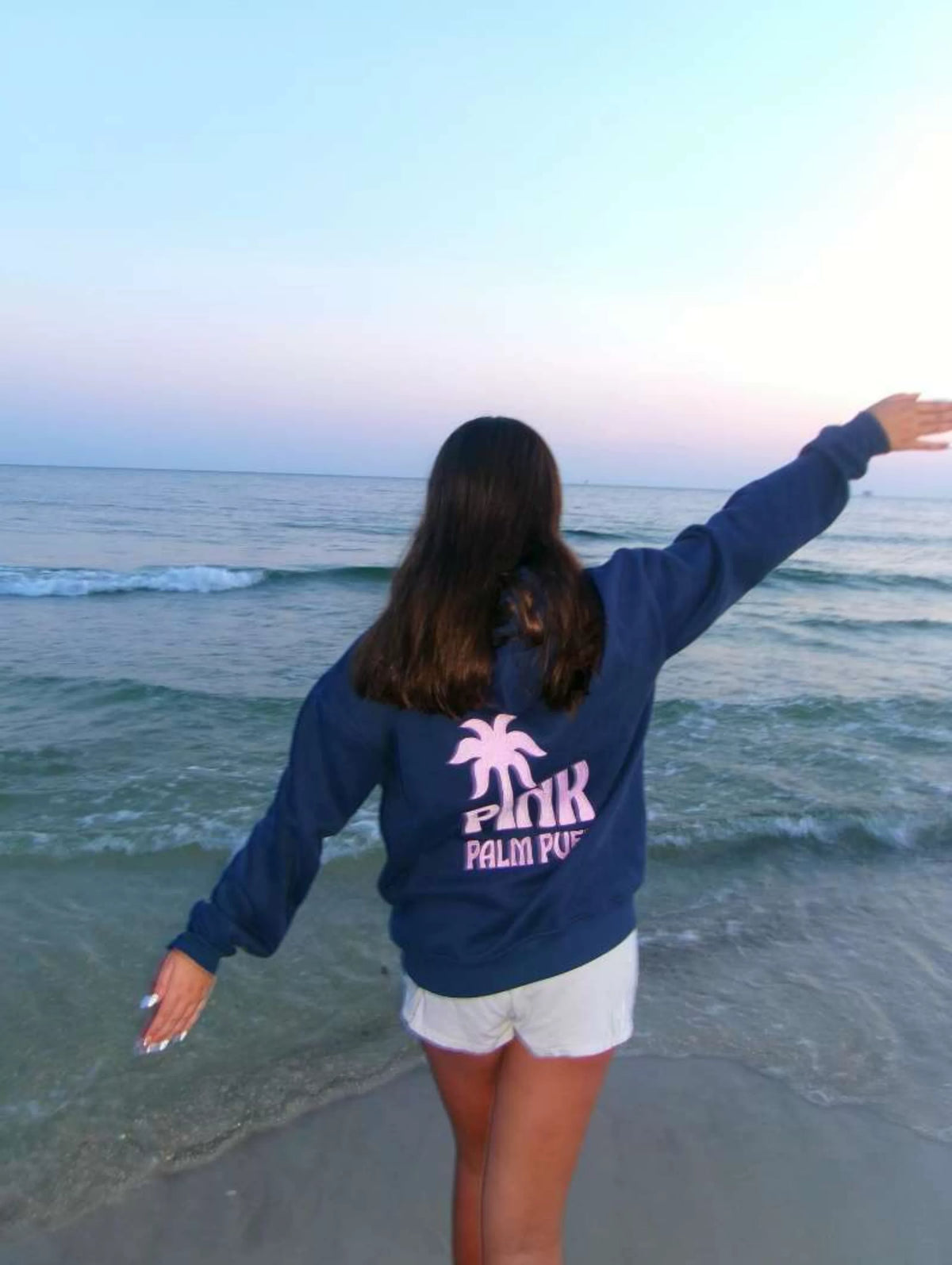 Nur Oversized Palm Graphic Hoodie
