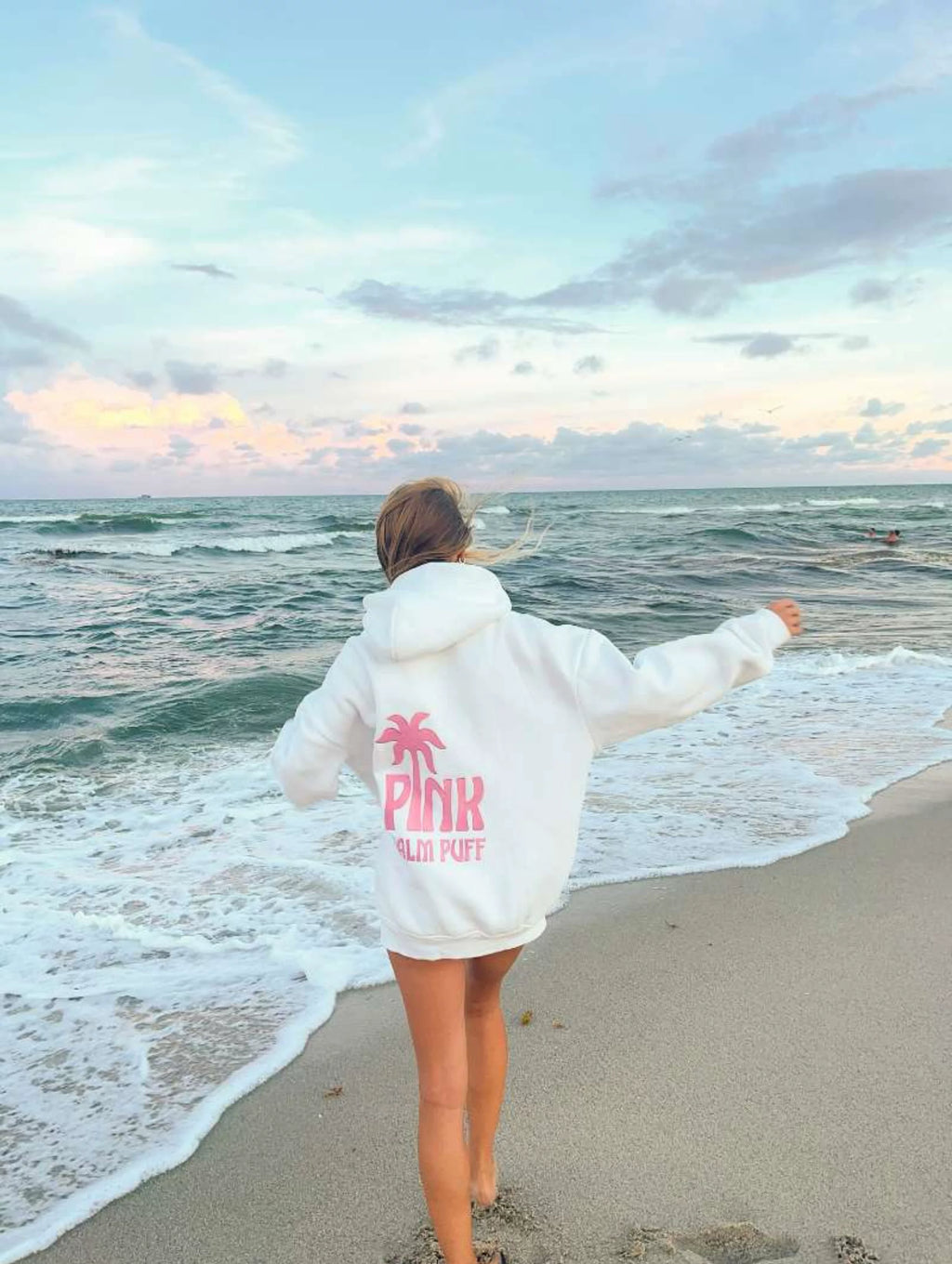 Nur Oversized Palm Graphic Hoodie