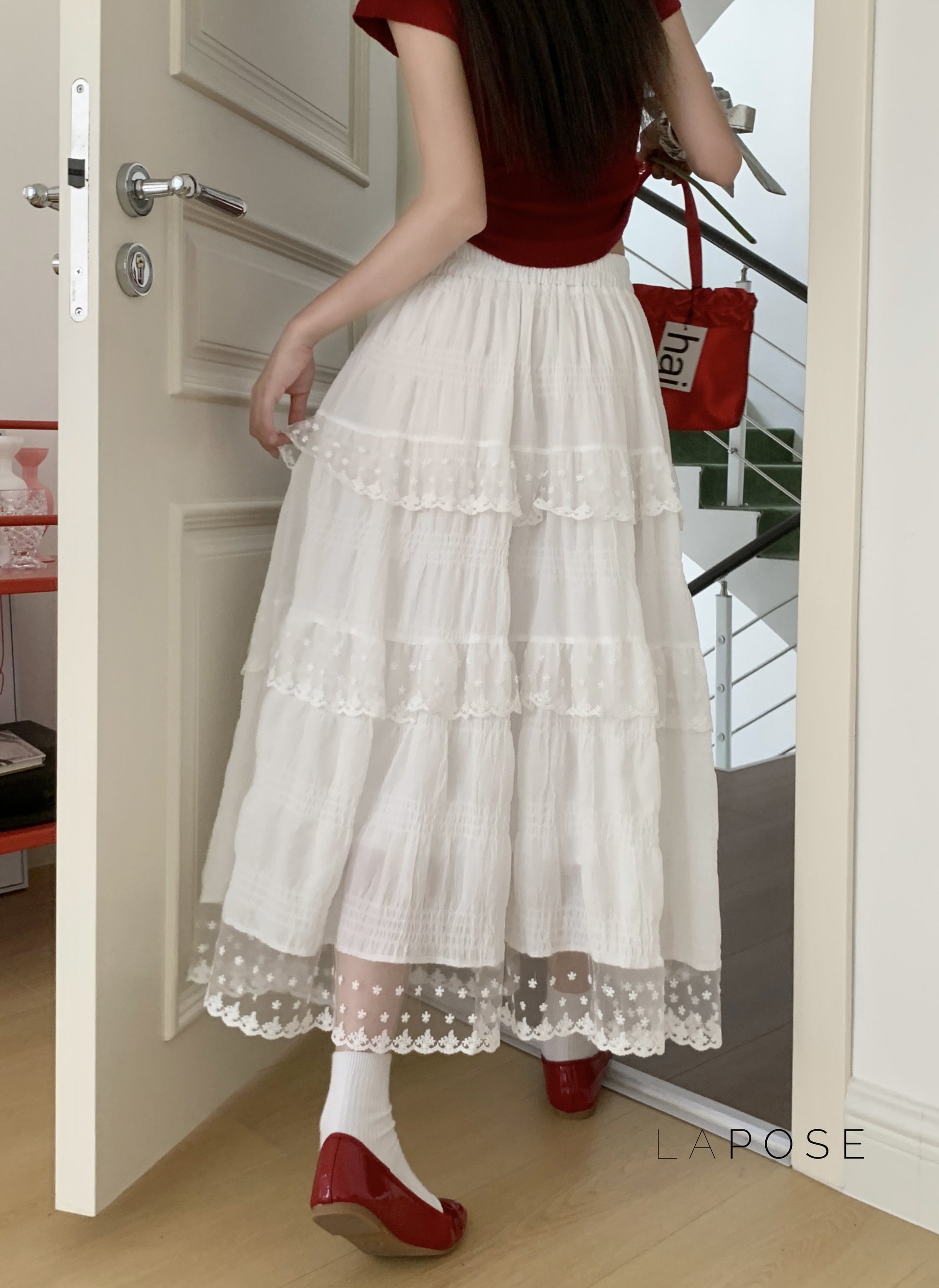 Payton White Tiered Lace Skirt [CMN24BI8]