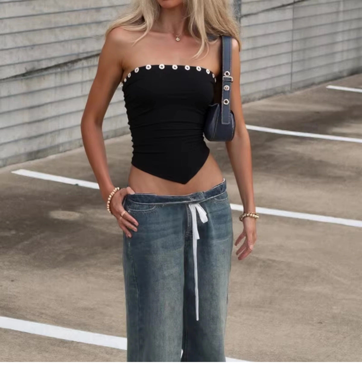 Pleated Button Trim Tube Top [SE7NU54V]