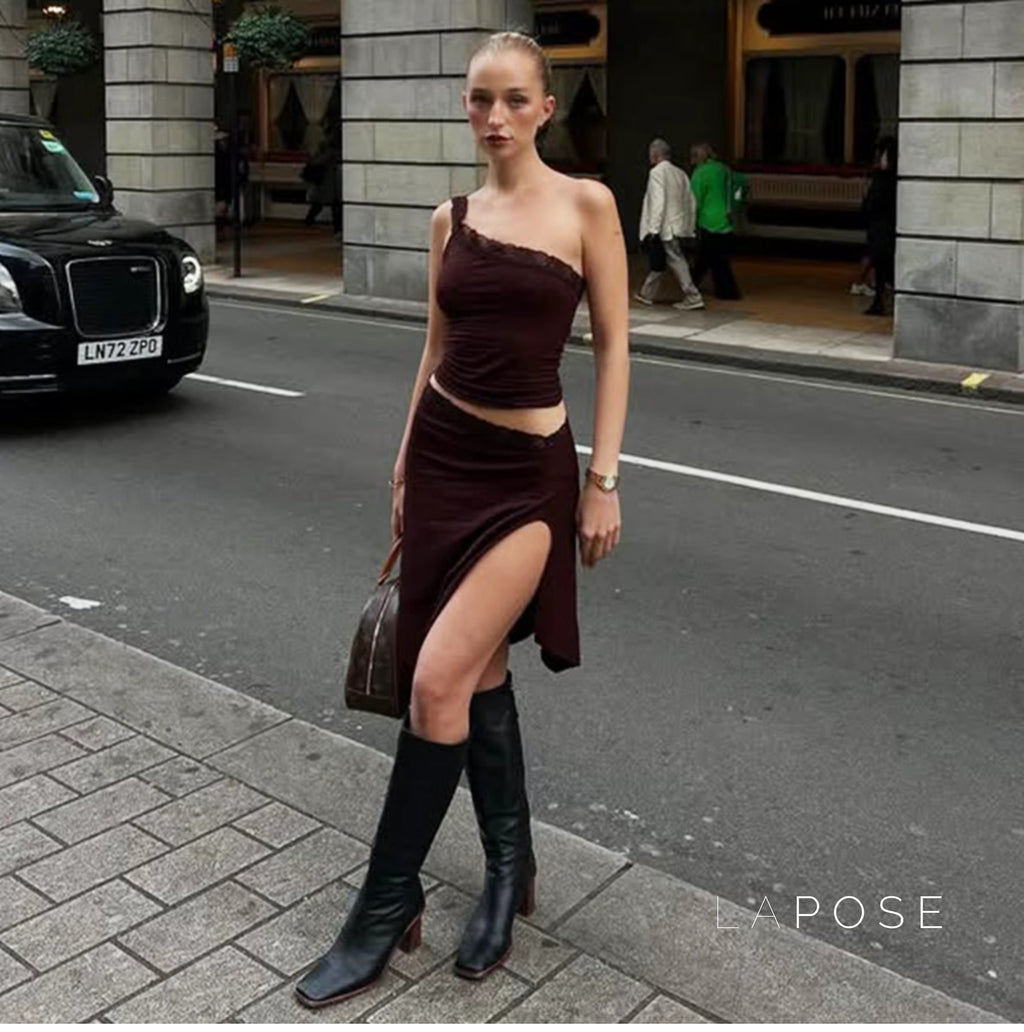 River One-Shoulder Lace Skirt Set [QQ6LWHN6]