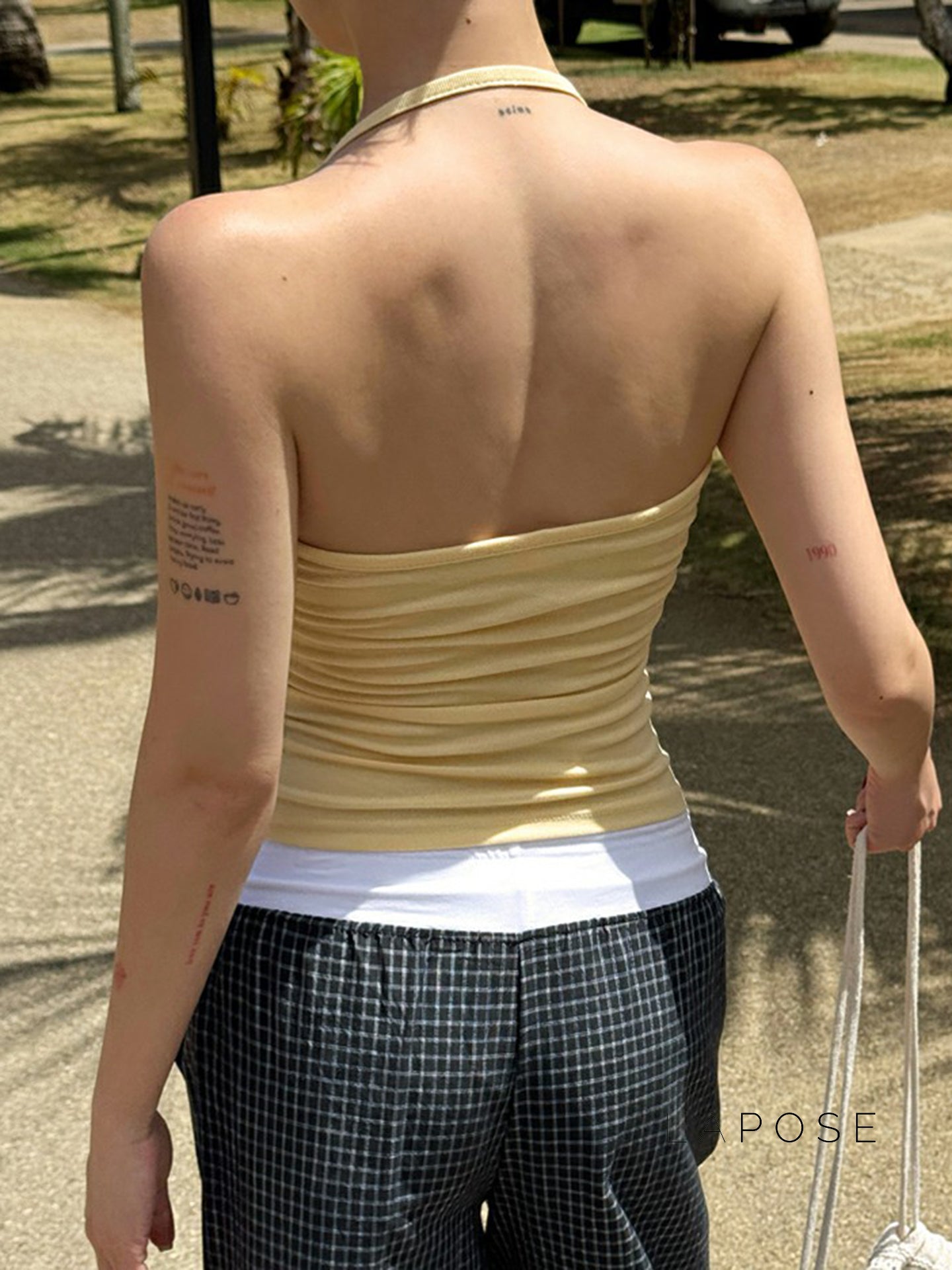 Rozlyn Backless Halter Top [SKWKU7PI]