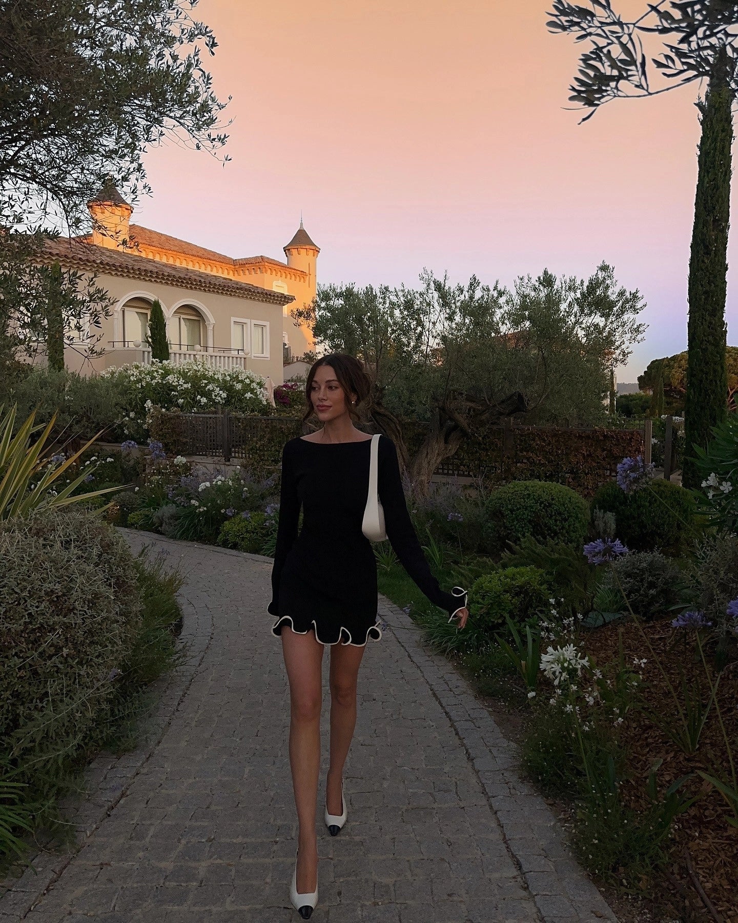 Ruffle Hem Long Sleeve Knit Mini Dress [0WY0YZ15]