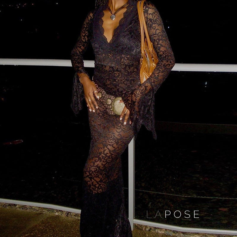 Sariyah Sheer Lace Maxi Dress [II66GUK8]