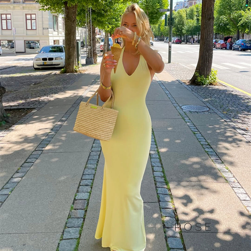 Scarlett Backless Halter Maxi Dress [A1UW92I7]