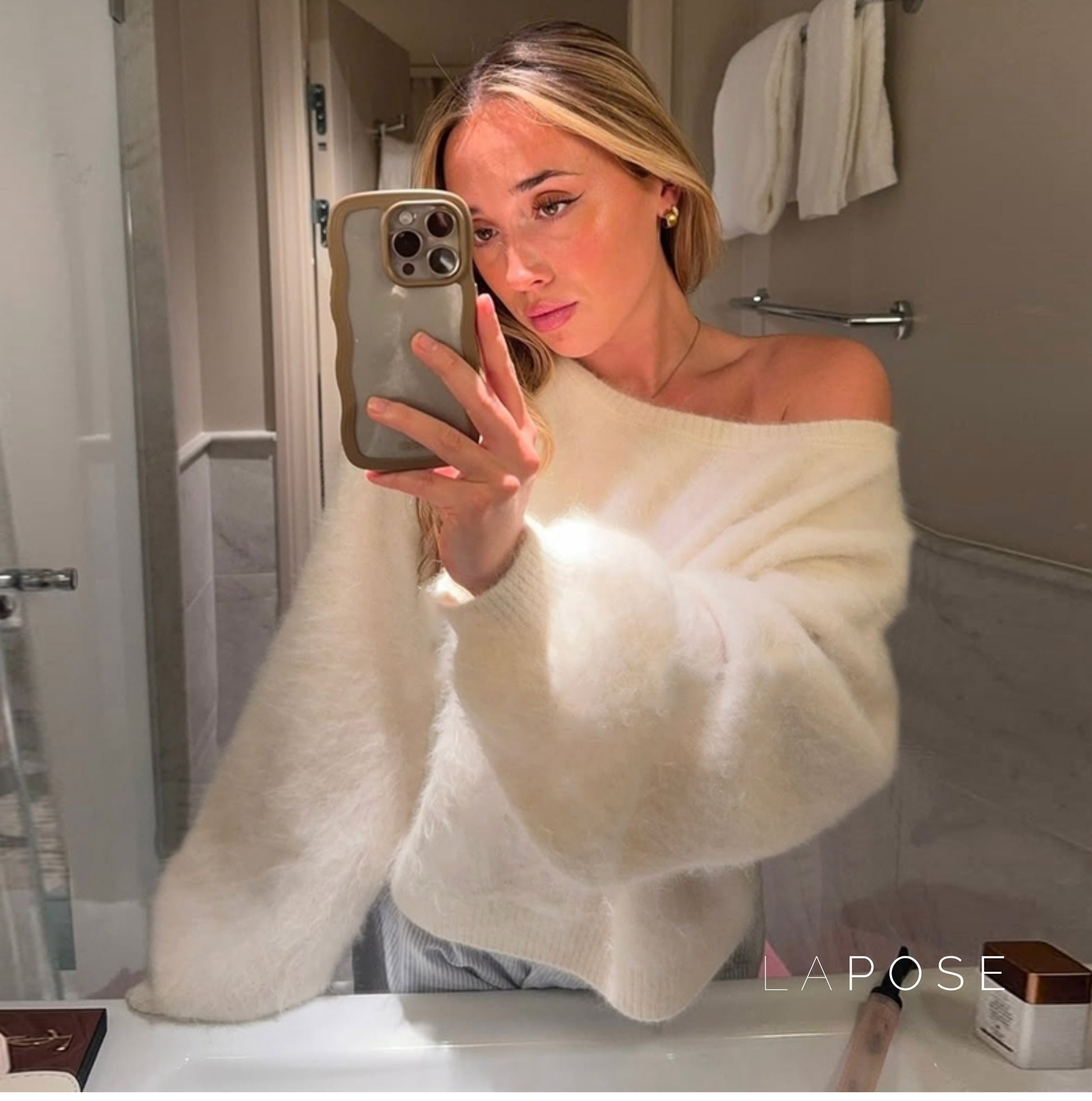 Selene Off Shoulder Knit Sweater [UUV4TAT4]