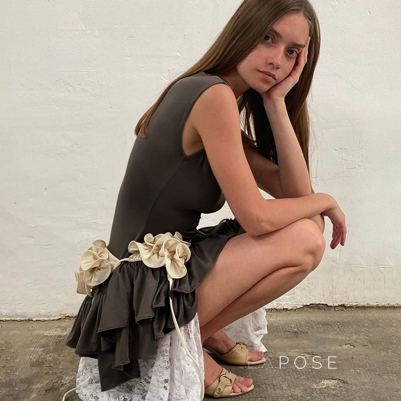 Shae Contrast Floral Mini Dress [7CYJS1V3]