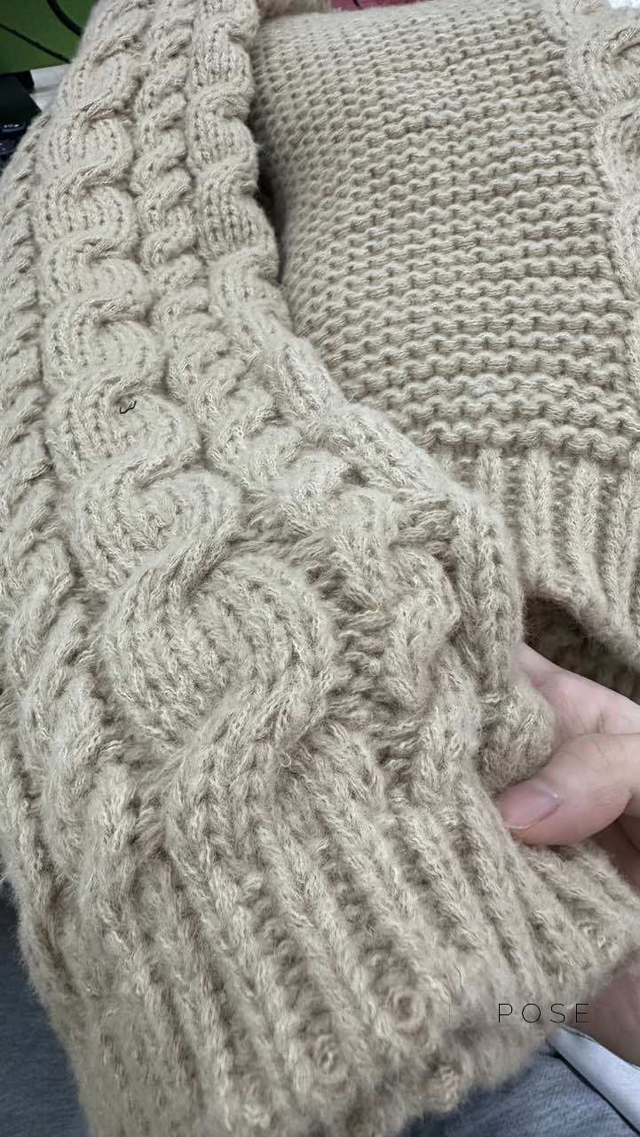 Shrinika Bell Sleeve Knit Sweater [LHRH5SGW]