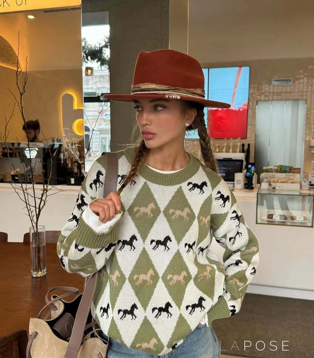 Stefania Contrast Argyle Sweater [2EISNC5M]