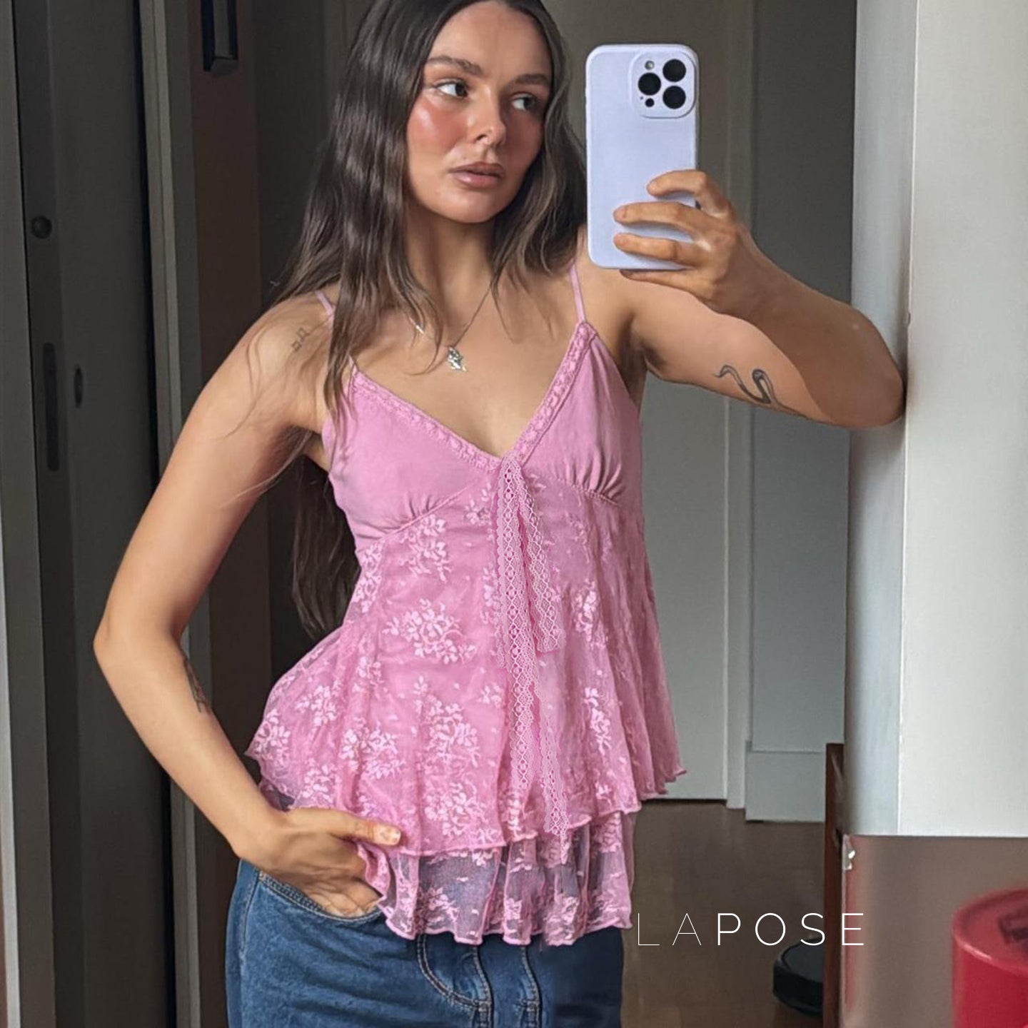 Tensley Lace V-Neck Camisole [FTANMDBW]