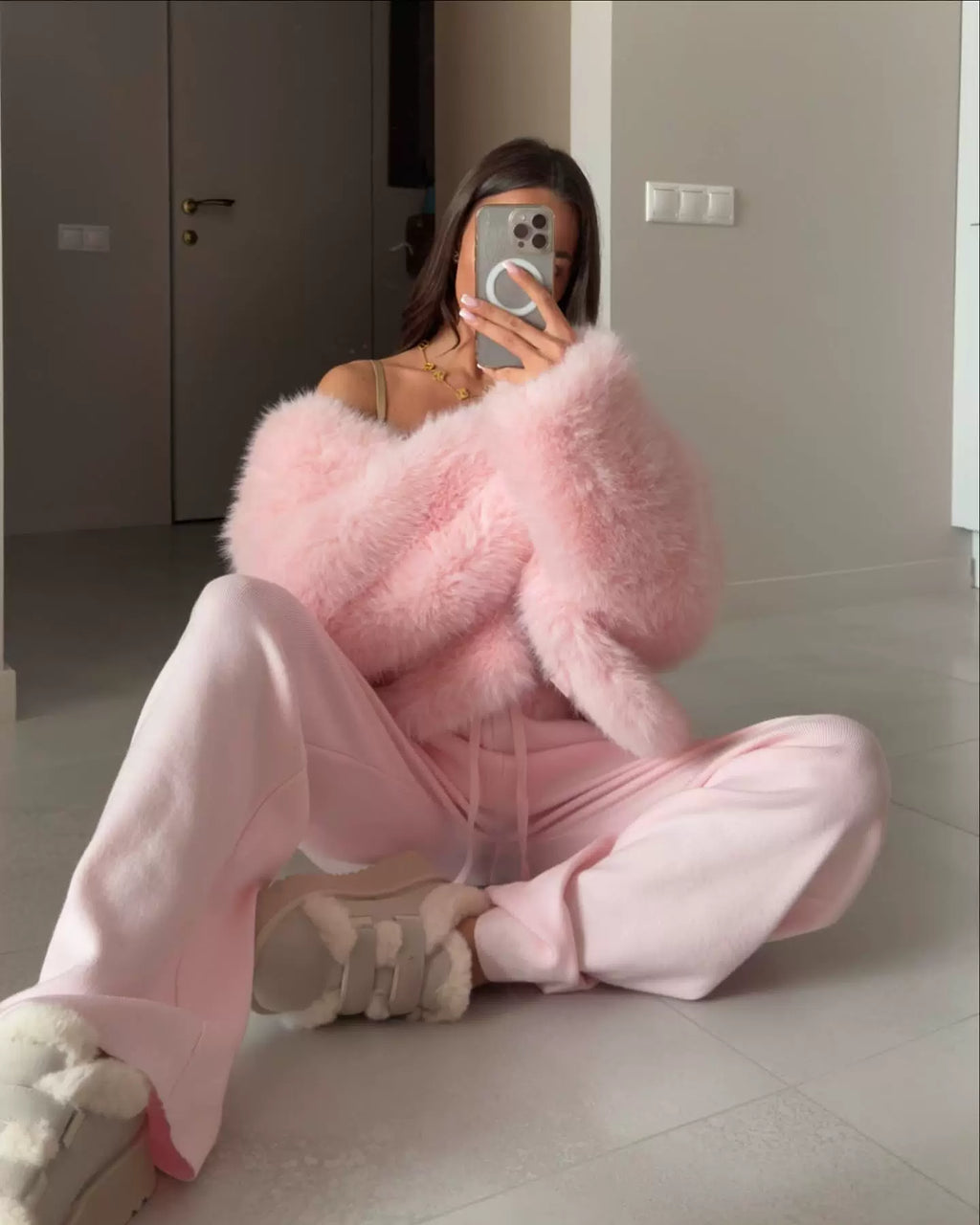 LaPose - Thora Plush Faux Fur Jacket - Pink Color