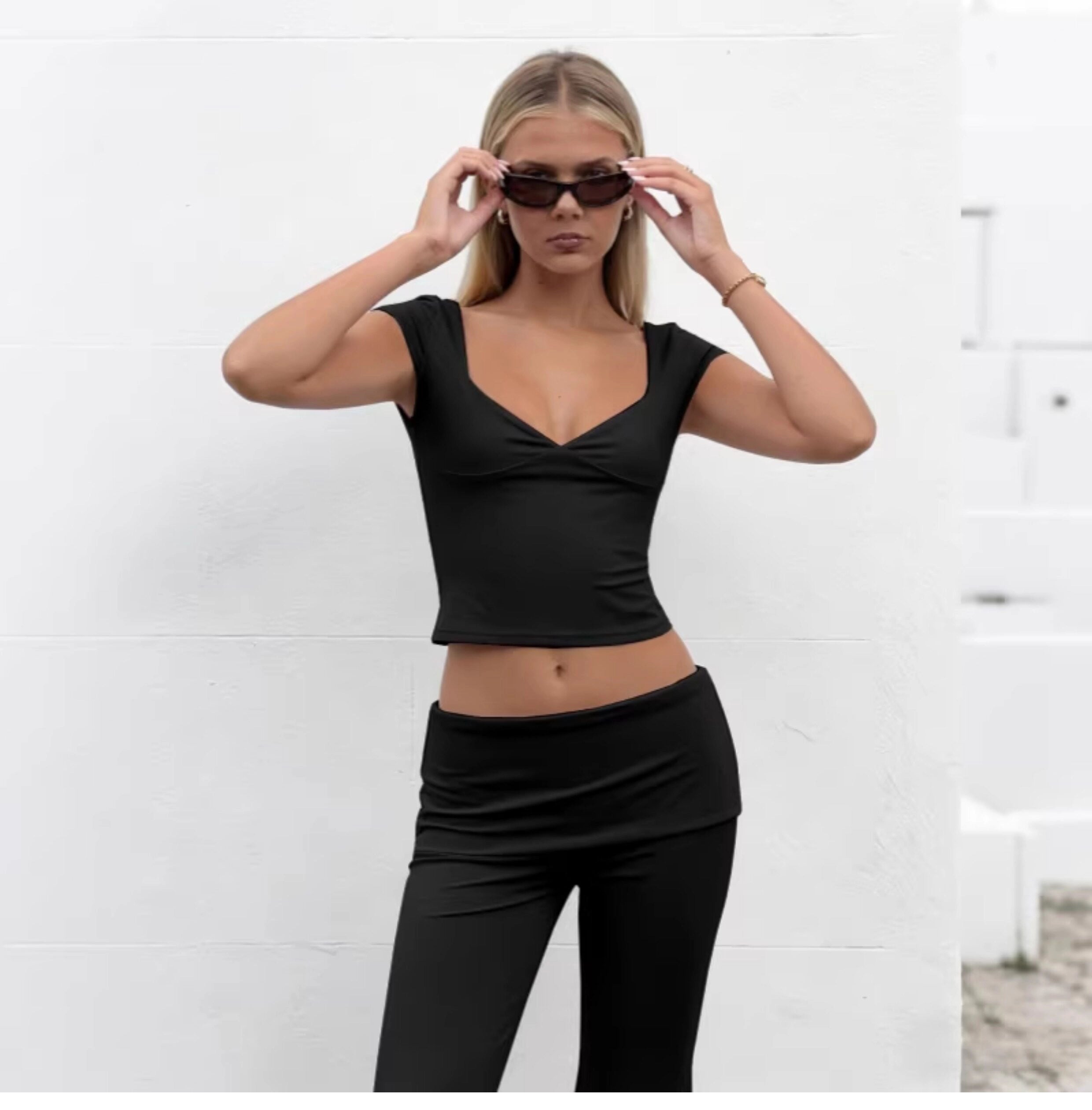 V-Neck Top & Flared Pants Set [IP49HVOJ]