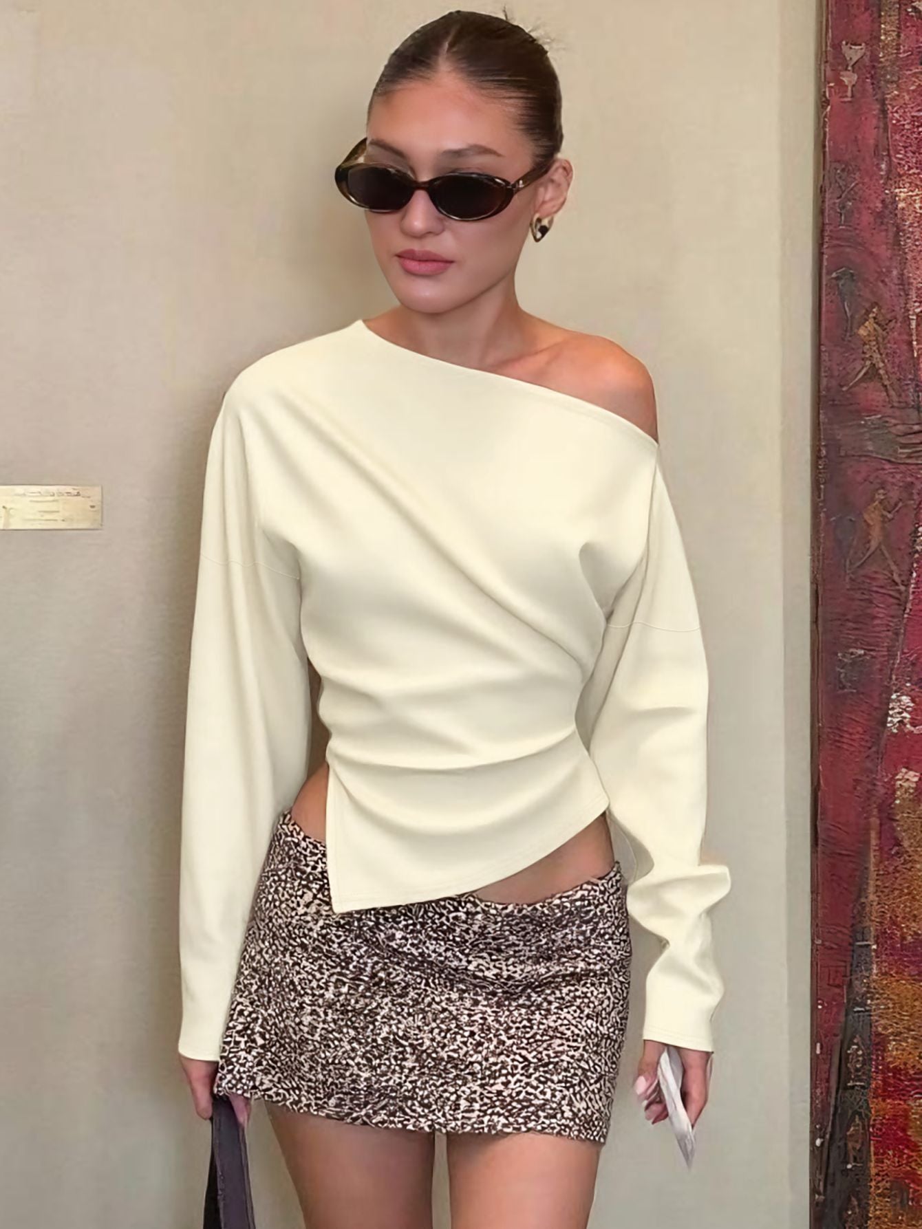 Valkyrie Asymmetric Slit Top [0YDMOOC5]