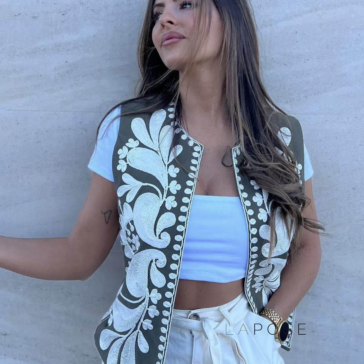 Yaneth Embroidered Crop Vest [VJ9P6X8Y]