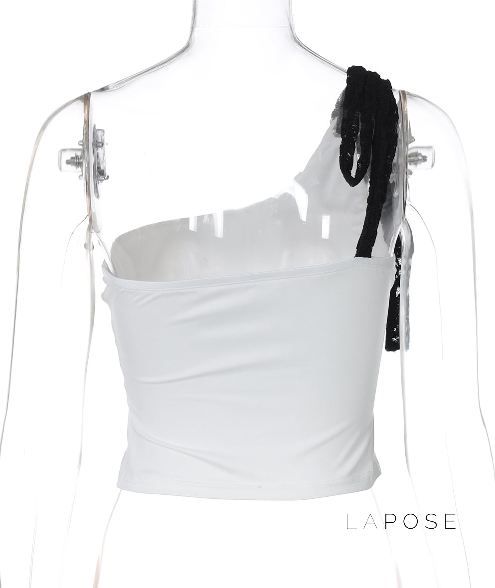Yaneth One-Shoulder Lace Camisole [8NUB6DAC]