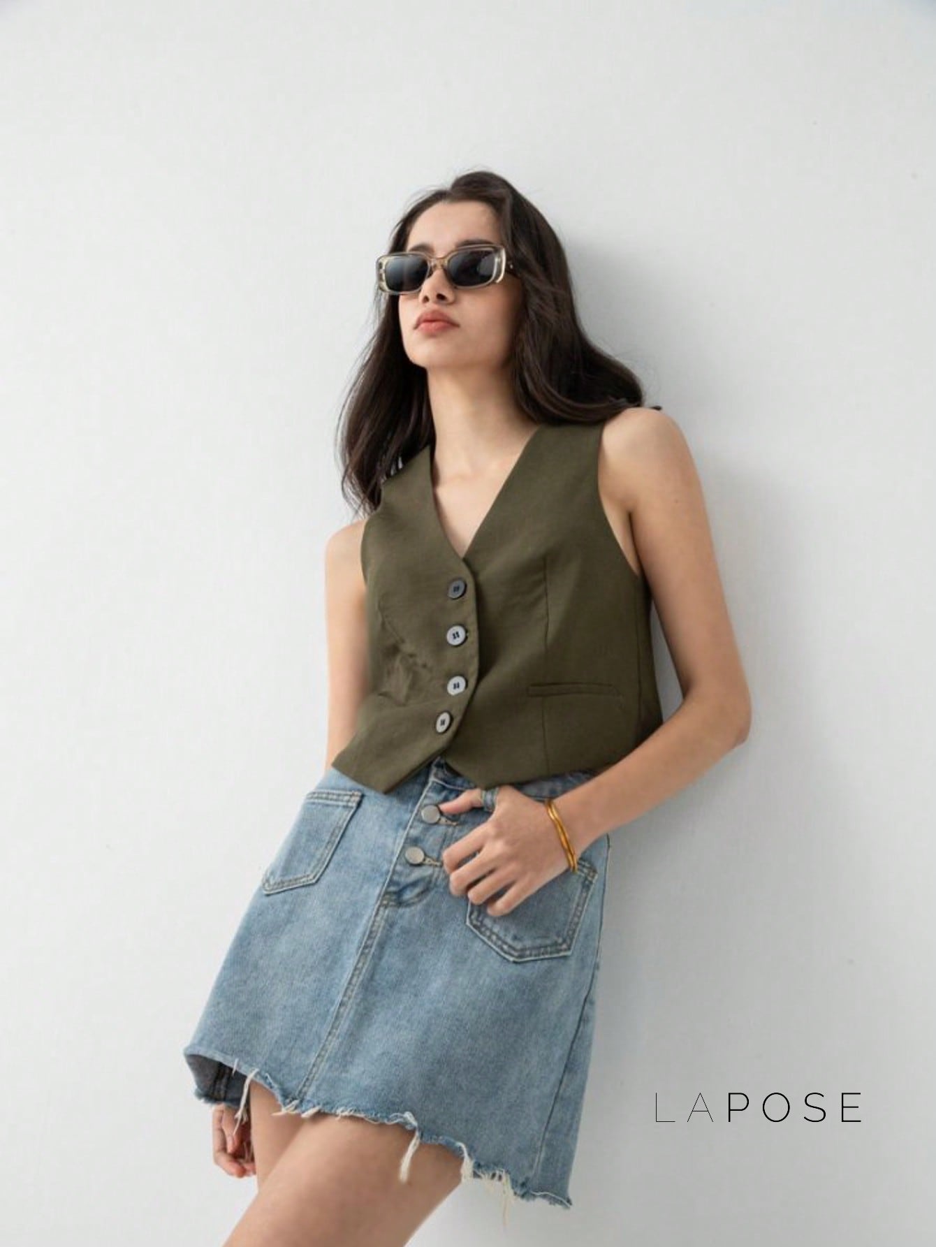 Zuri Cropped Button-Up Vest [6U78TISN]