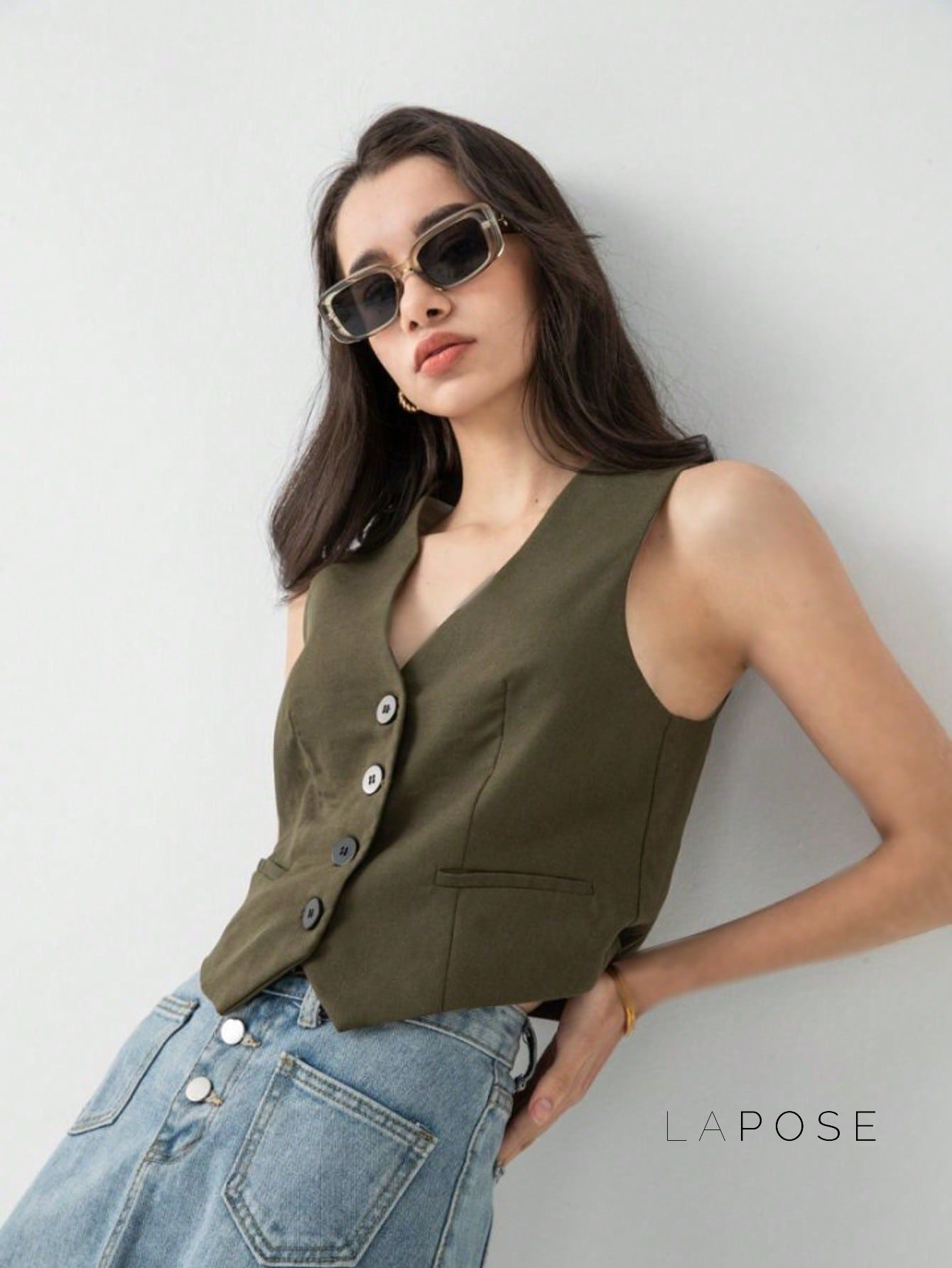 Zuri Cropped Button-Up Vest [3DO8FQUI]